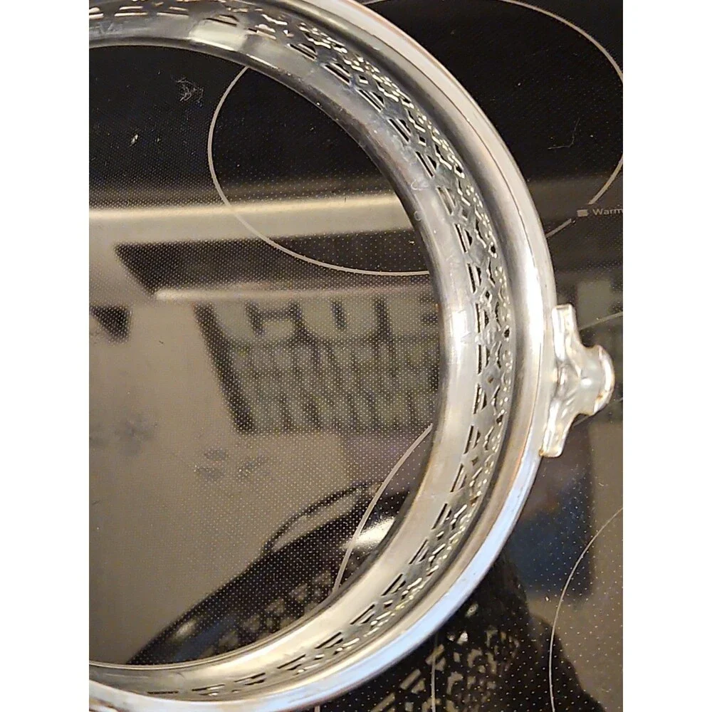 Vintage Pyrex Etched Floral Glass Casserole Dish w/ Lid & Silver Carrier 623 - C